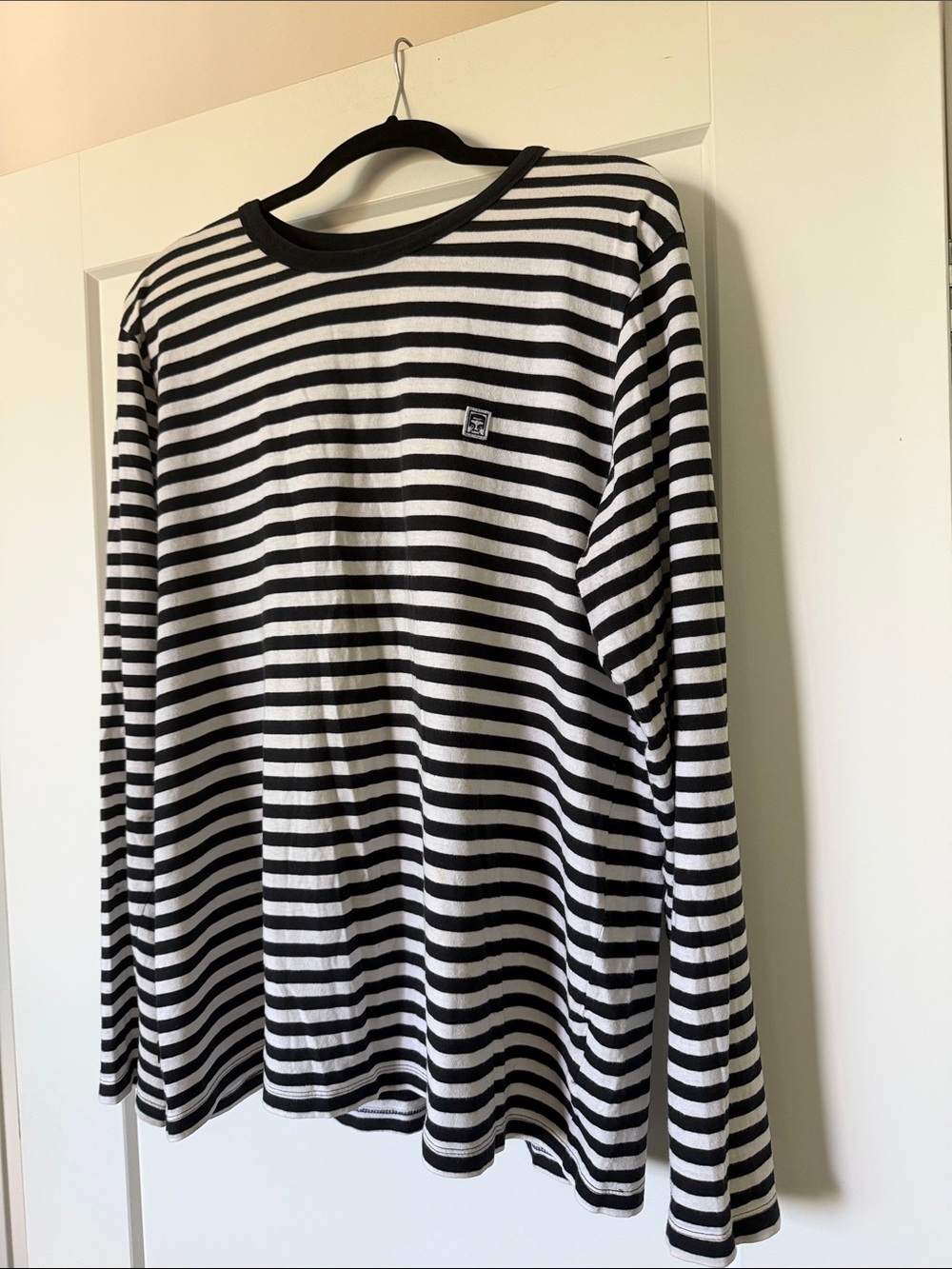 Obey Black & While Stripe Size L